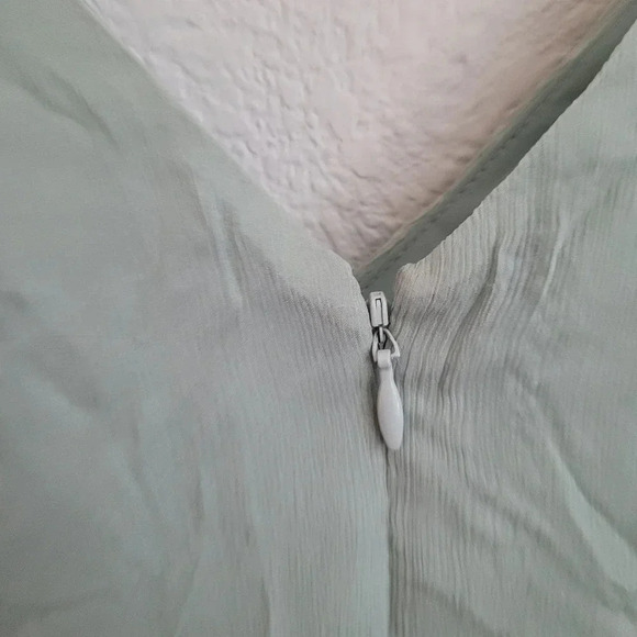 J.CREW Women's Mini Heidi Dress 4 Gray Solid 100% Silk Ruffle Sleeveless V-Neck - Picture 5 of 9